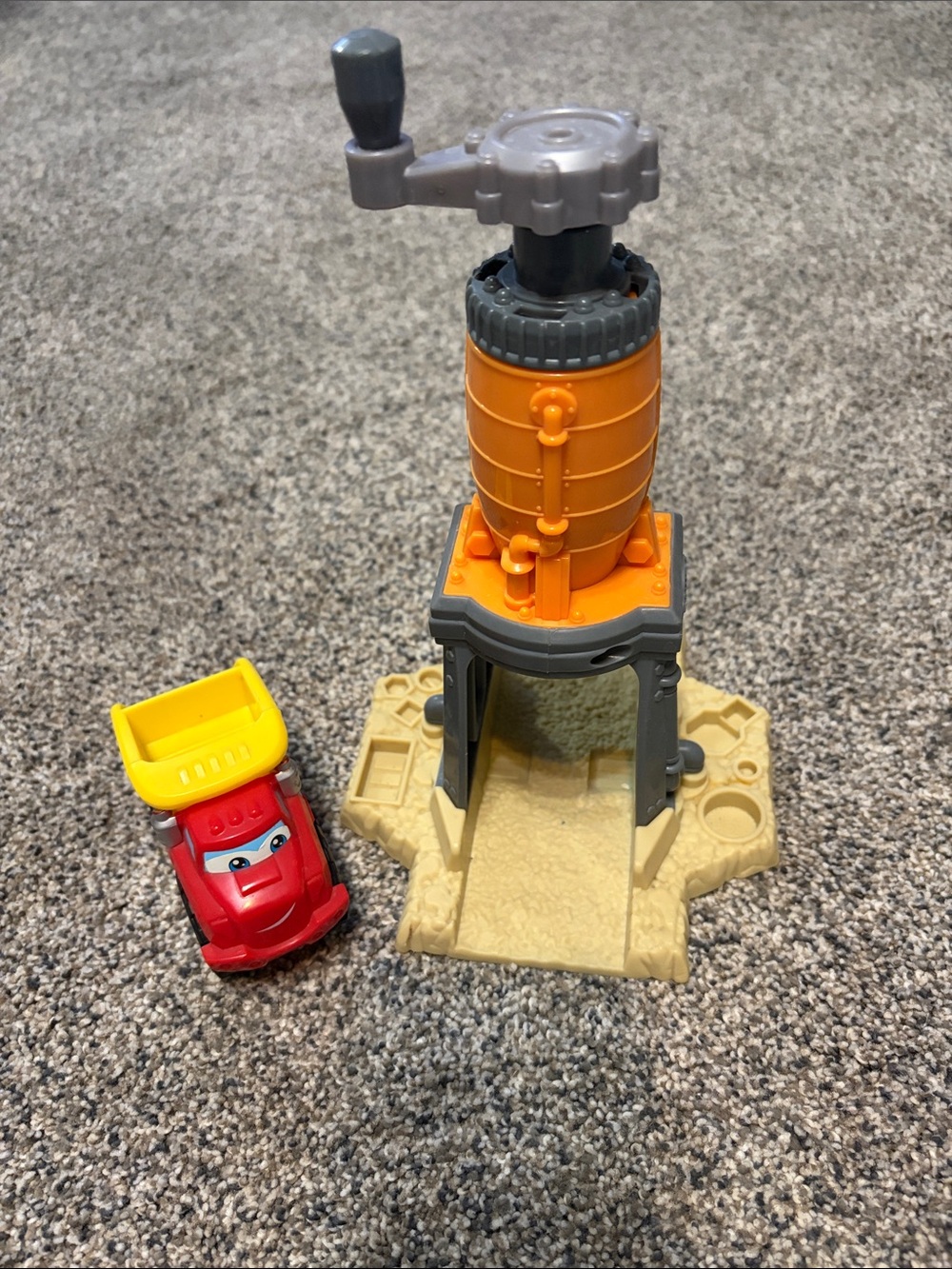 Play-Doh Yellow and Red Dump Truck Playset with Orange Tower